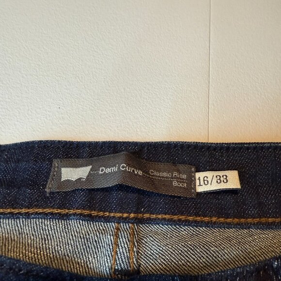 Levis Bootcut Jeans Women 16 33 Demi Curve Classic Rise Blue Dark Wash Denim NEW - Picture 4 of 10